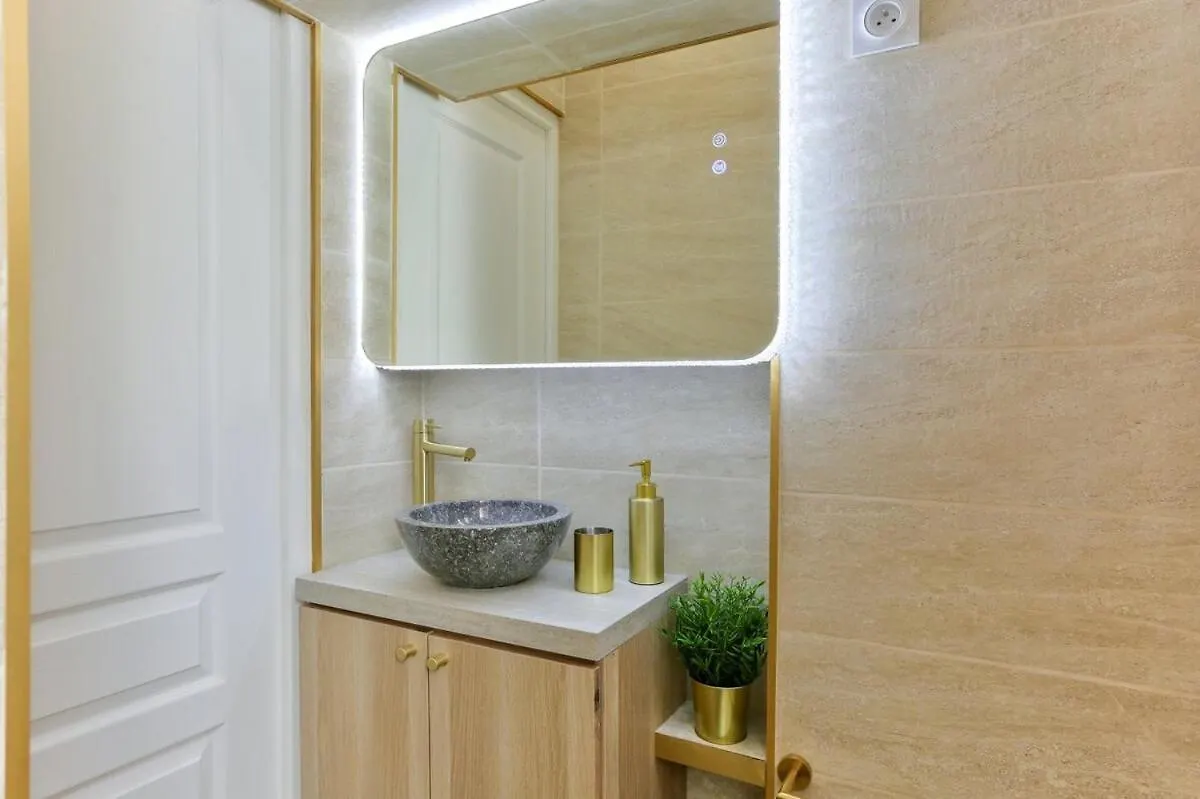 Apartamento Charment Appartement Sacree Coeur Montmartre Paris França