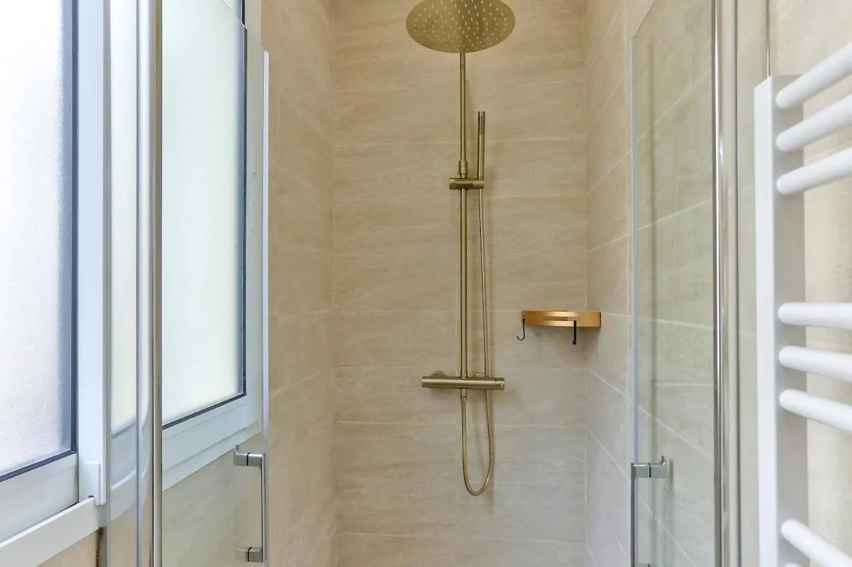 Charment Appartement Sacree Coeur Montmartre Paris Apartamento